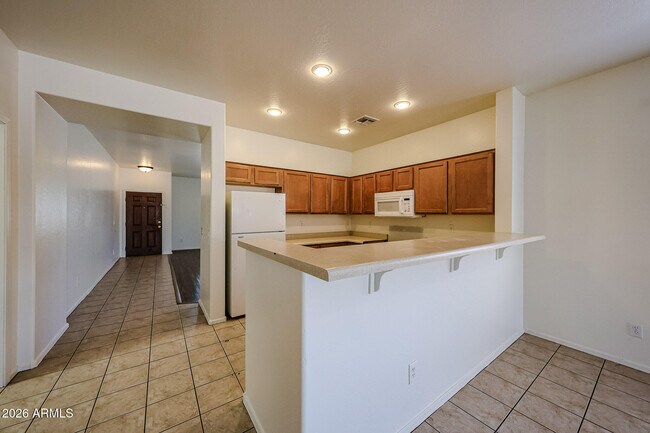 Building Photo - 6307 S 69th Glen
