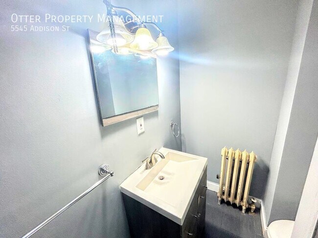 Building Photo - Spacious 3BR/1BA West Philly Home on Tranq...
