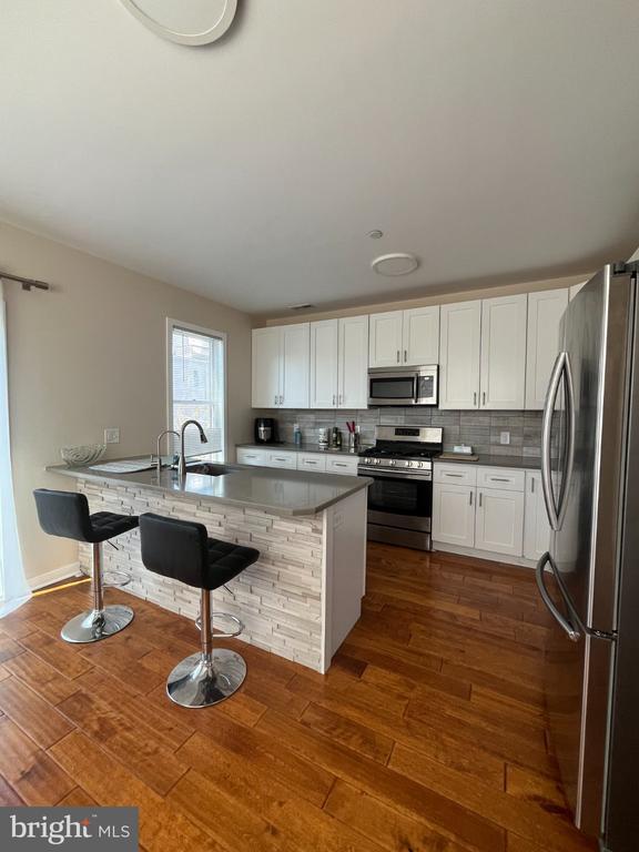 Building Photo - 926 N 15th St