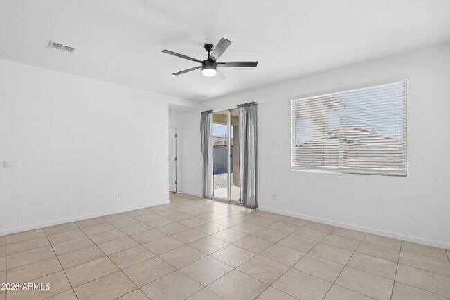 Building Photo - 25293 W Wayland Dr
