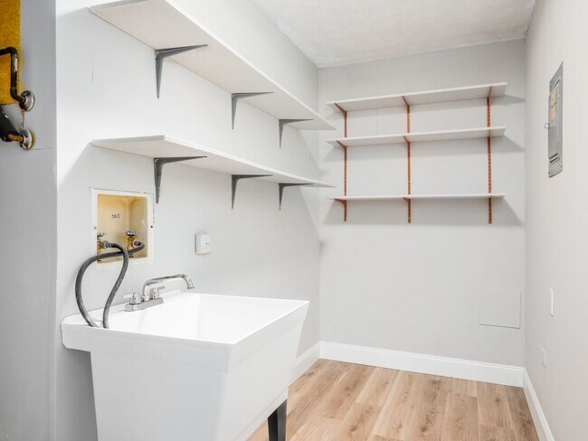 Building Photo - 740 Kienle Ave