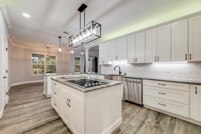 Building Photo - 1148 Sioux Cir