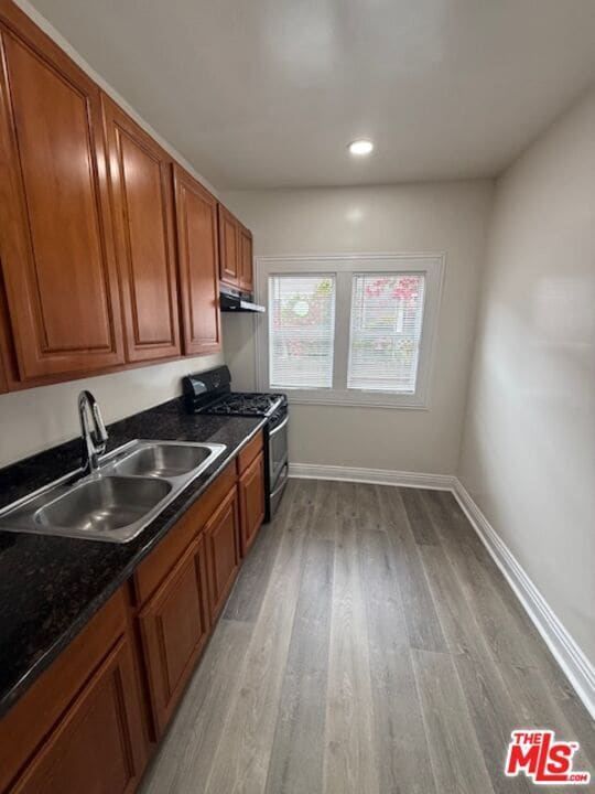 Building Photo - 5522 Sierra Vista Ave