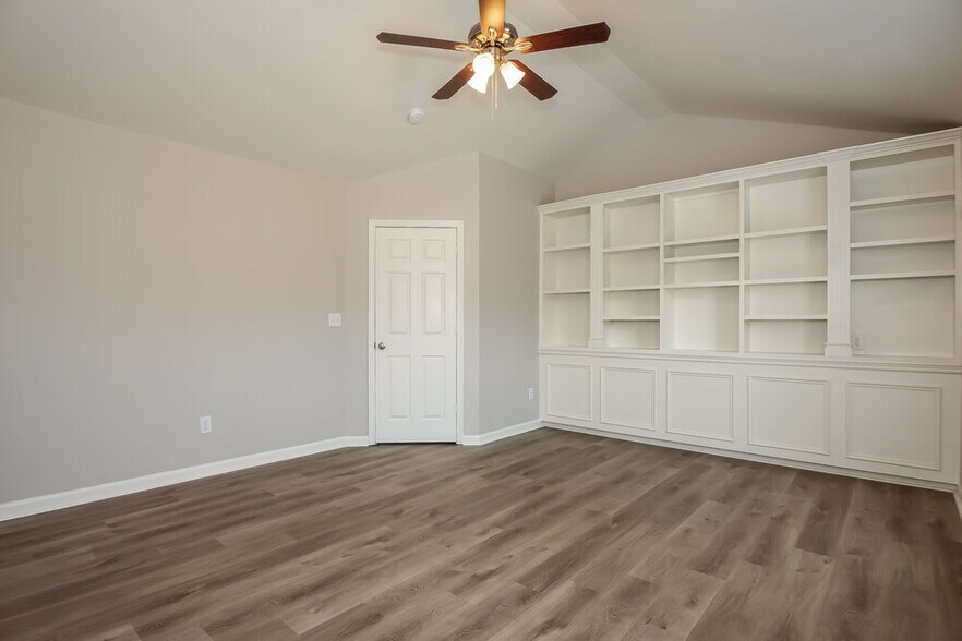 Building Photo - 512 Pawley Dr