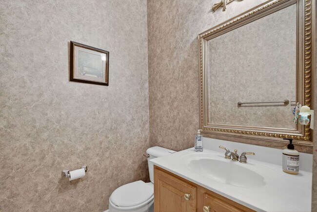 Building Photo - Stunning 4,166 Sq. Ft. Home in Westridge O...