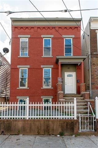 Primary Photo - 83 Woodlawn Ave