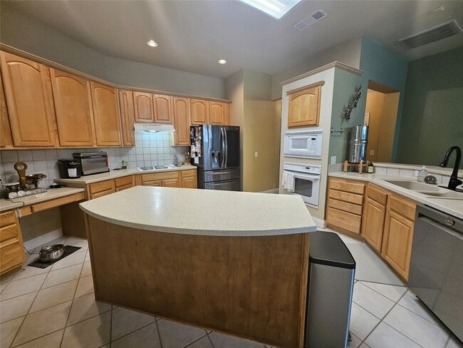 Building Photo - 2813 Gulf Breeze Ct