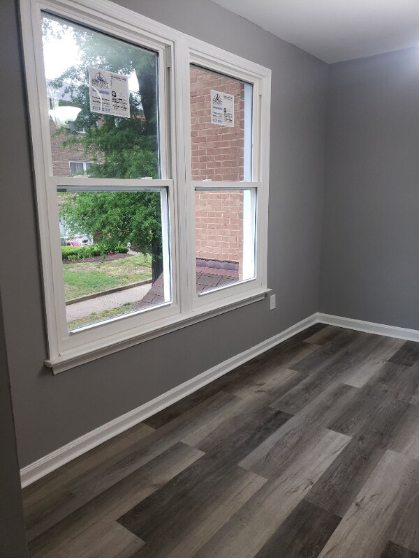 Building Photo - 1713 Addison Rd S