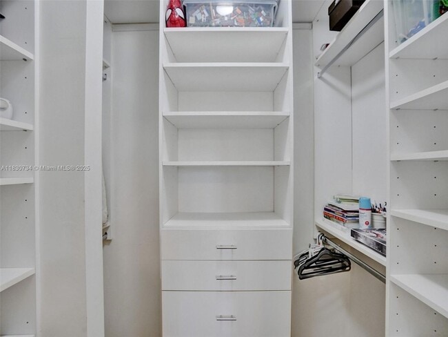 Building Photo - 12401 SW 77th St