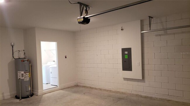 Building Photo - 3910 Amers Lp