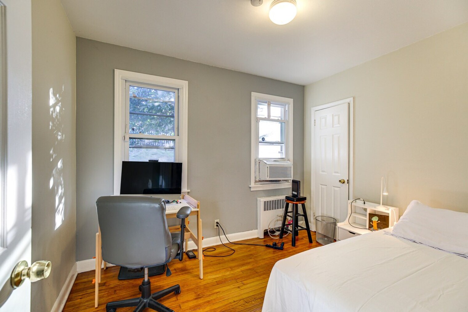 Building Photo - 199 S Rd