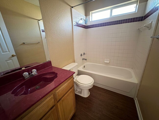 Building Photo - 4607 Shumard Dr