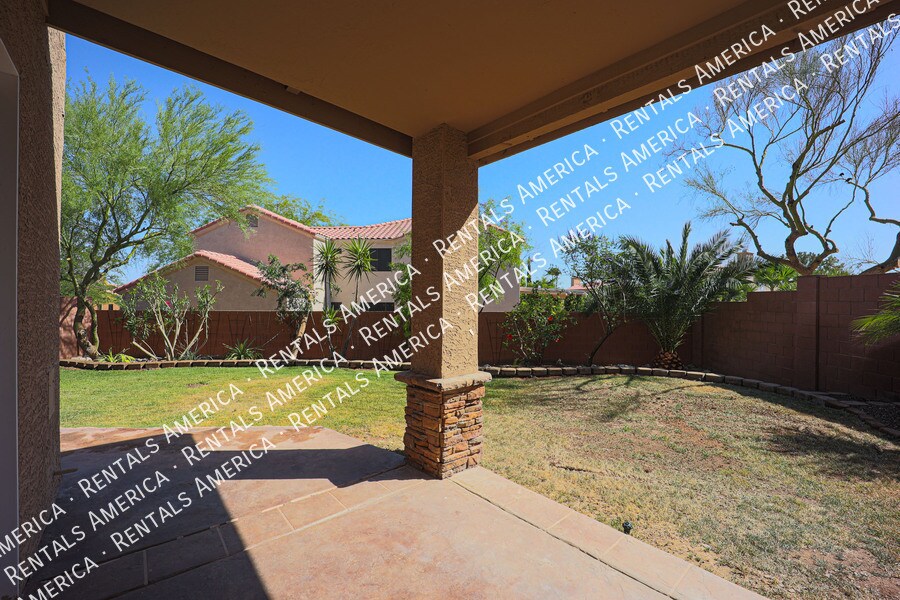 Building Photo - 15550 N Frank Lloyd Wright Blvd