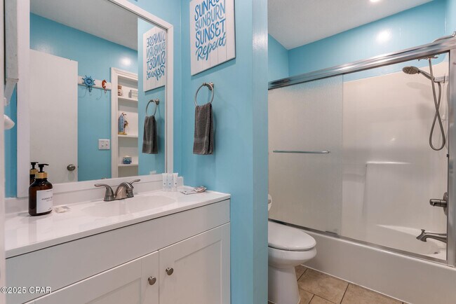 Building Photo - 164 Robin Ln