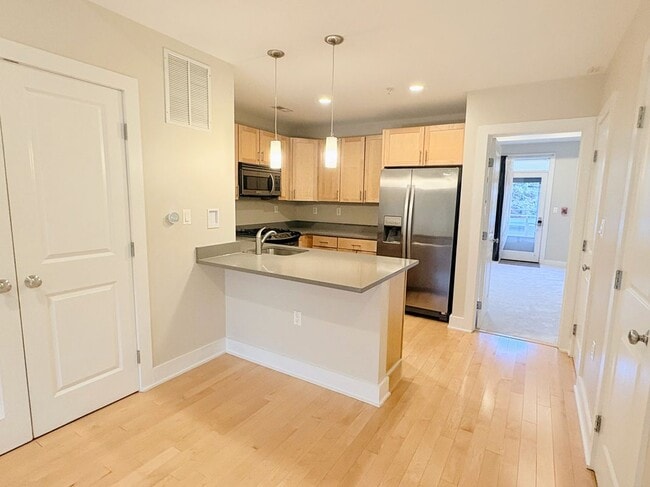 Building Photo - 1123 6th St NW