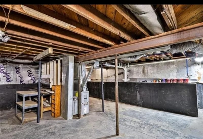 Building Photo - 711 S Northern Blvd