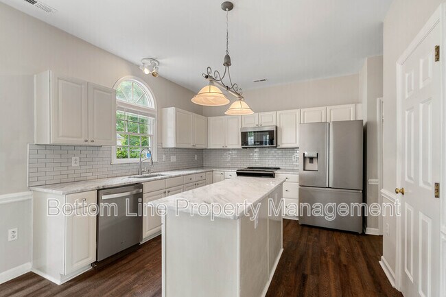 Building Photo - 1500 Candlewyck Ct