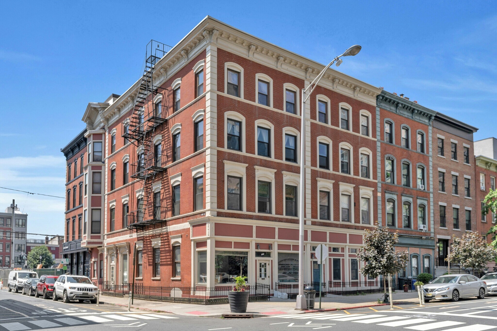 Building Photo - 300 Hudson St
