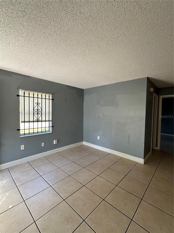 Building Photo - 517 N John St