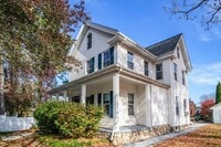Building Photo - 33 Dunbar St
