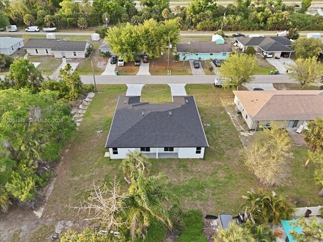 Building Photo - 9275 Anita Ave