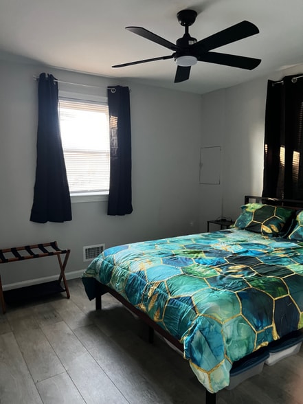 Building Photo - 5402 St Barnabas Rd