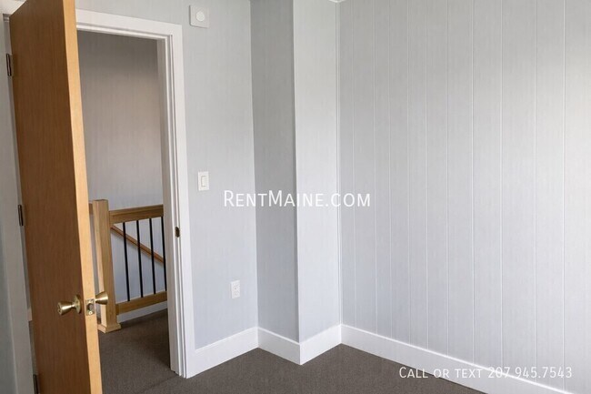 Building Photo - 11 Somerset St