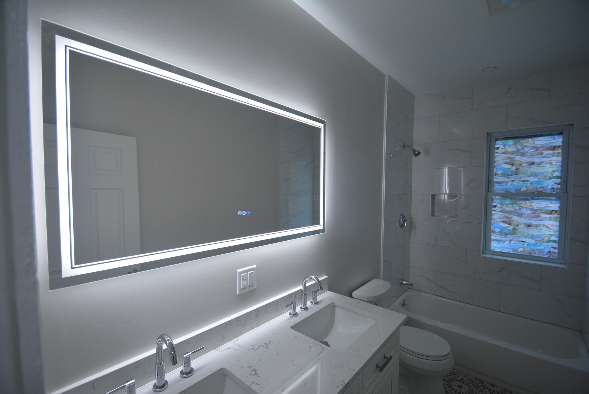 Building Photo - 31 Claybourne St