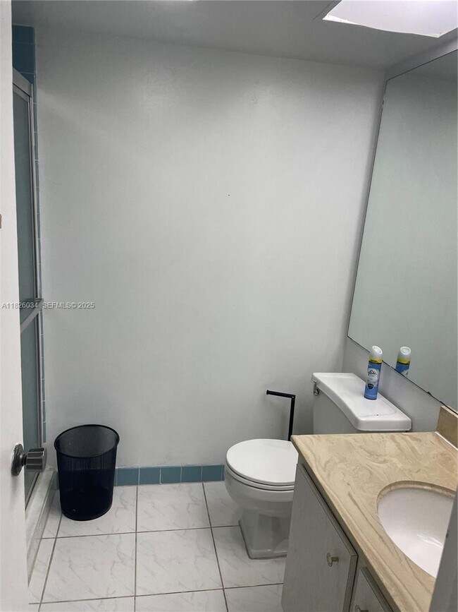 Building Photo - 251 174th St