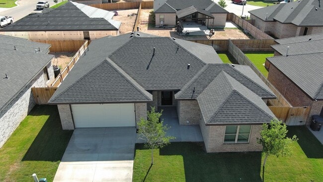 Primary Photo - 1104 Osprey Dr