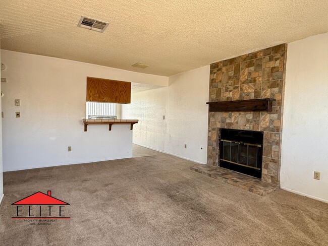 Building Photo - 924AT