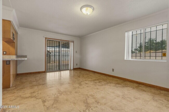 Building Photo - 3636 W Keim Dr