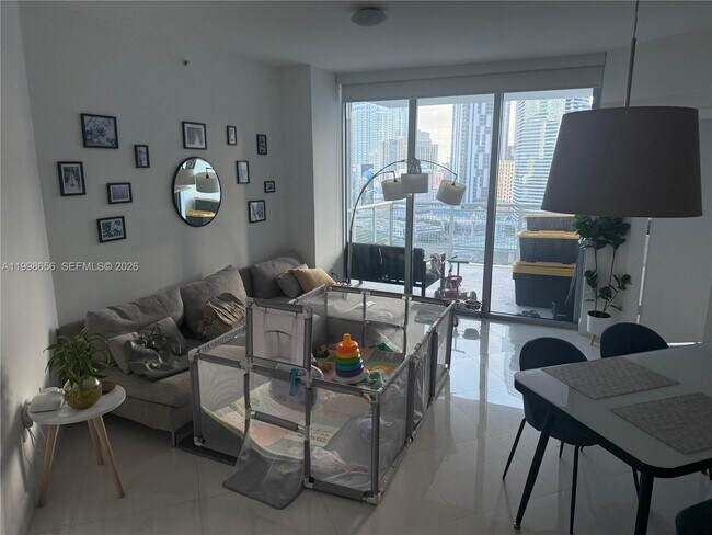 Building Photo - 350 S Miami Ave