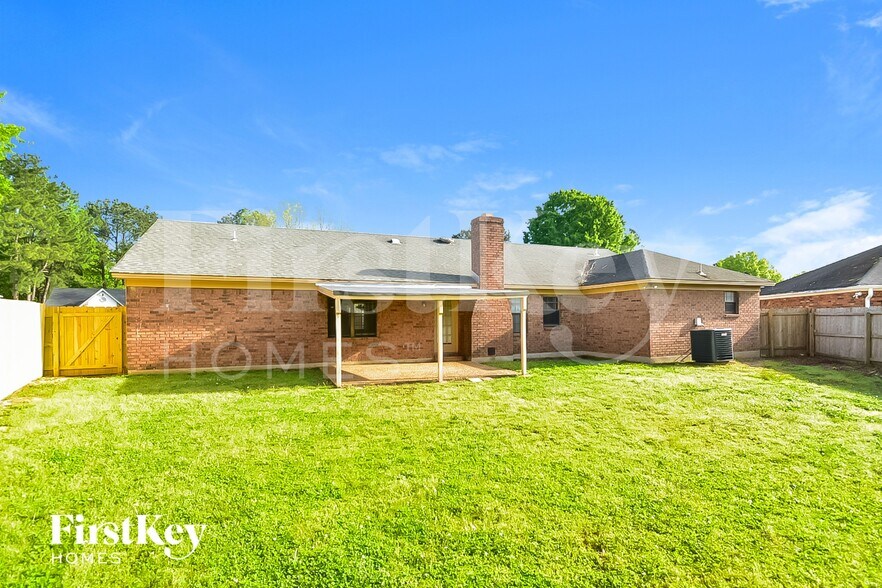 Building Photo - 7357 Doncaster Ln