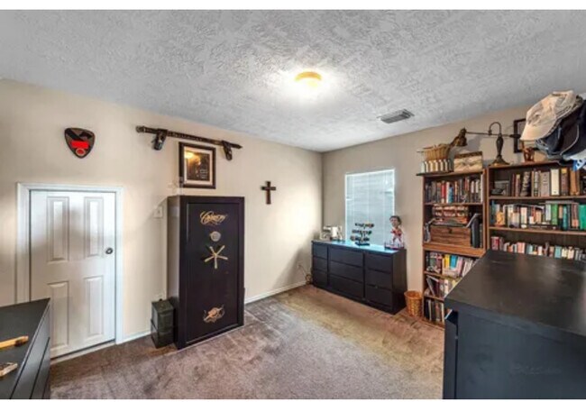 Building Photo - 8007 Blackcherry Ln