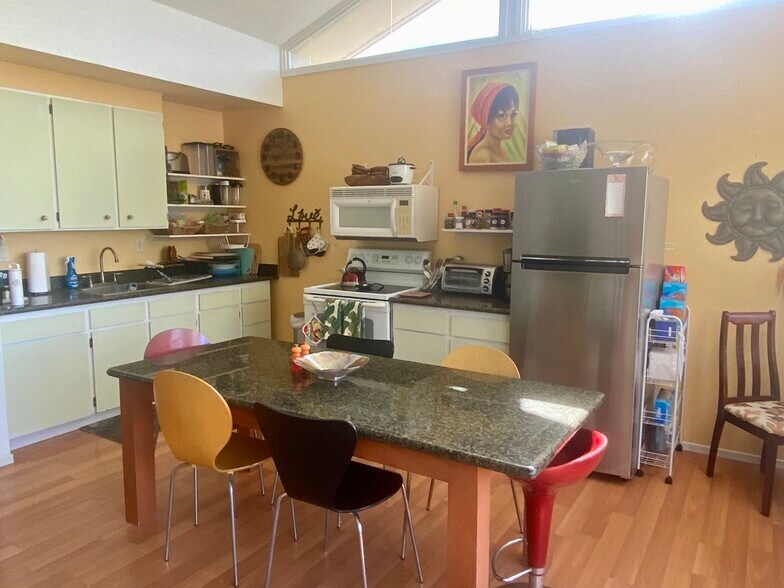 Building Photo - 84-707 Kiana Pl