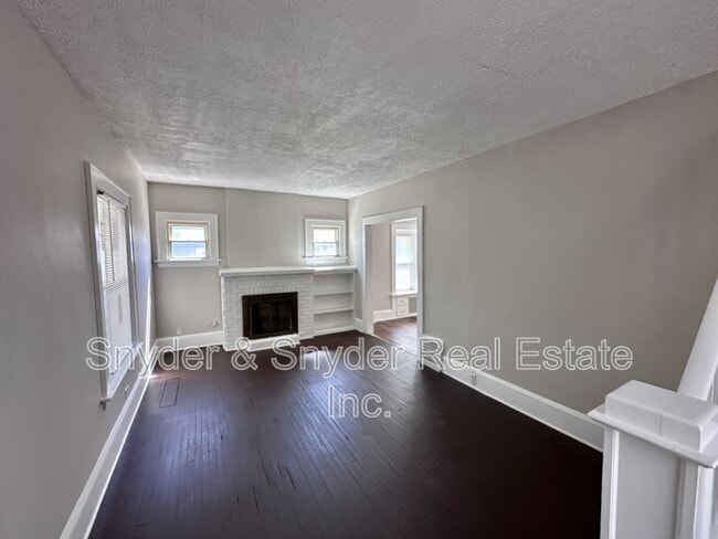 Building Photo - 484 Homer Ave