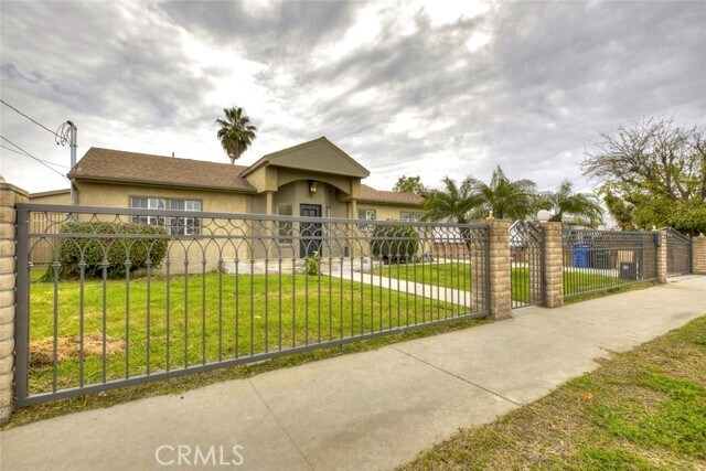 Building Photo - 6622 Varna Ave