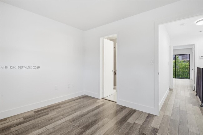 Building Photo - 6850 NW 173rd Dr