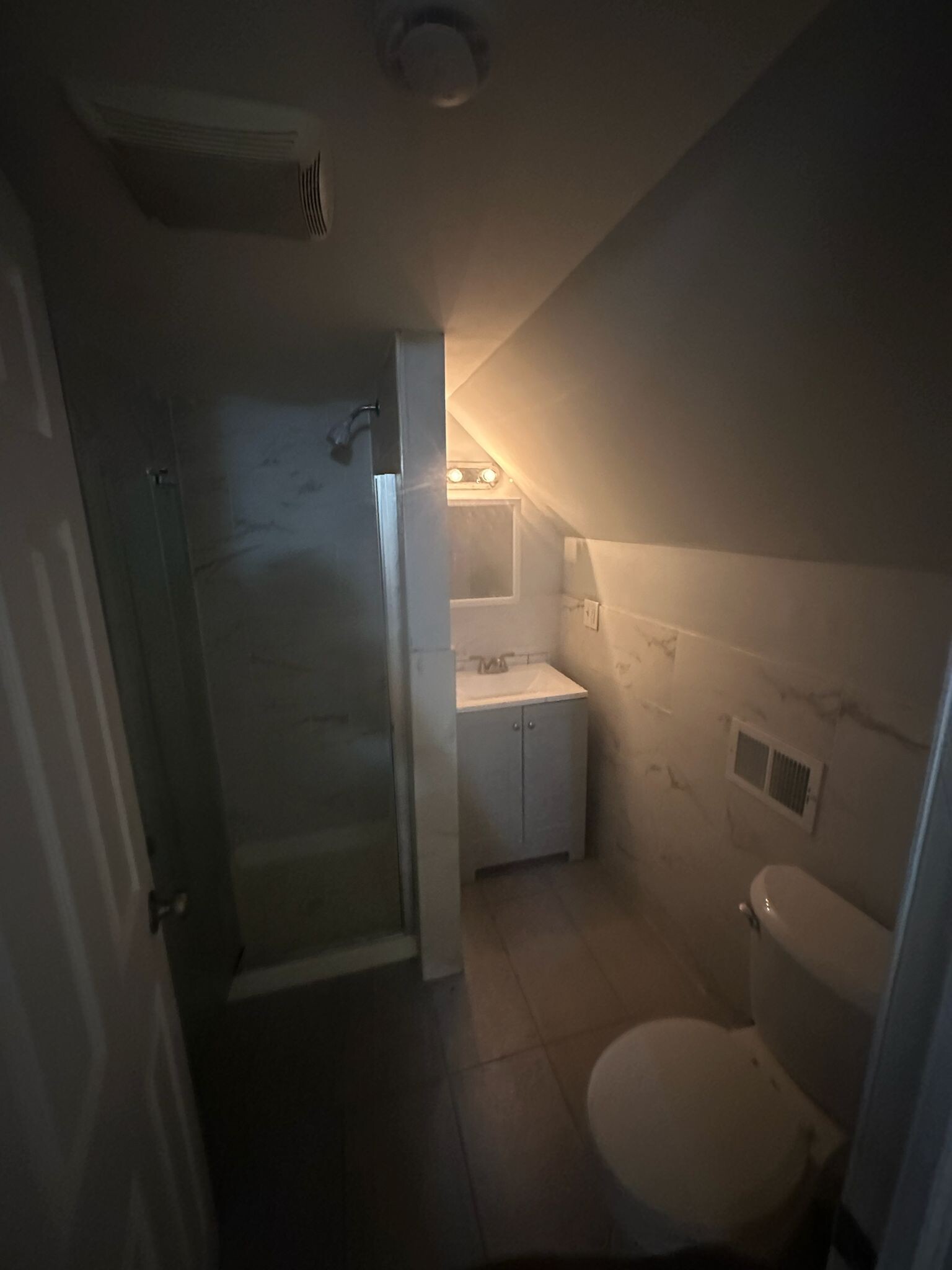 Building Photo - 47 Fabyan Pl