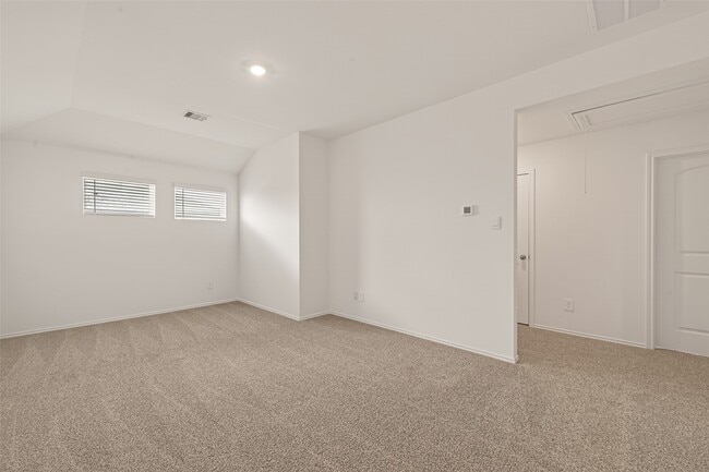 Building Photo - 6107 Ginevra Summers Dr