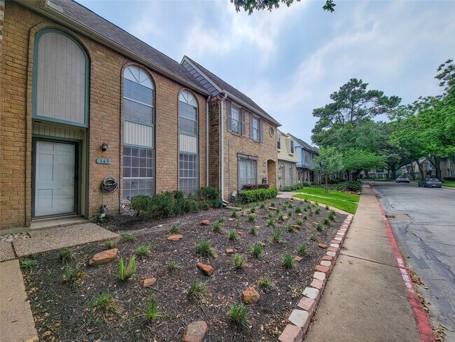 Building Photo - 11002 Hammerly Blvd