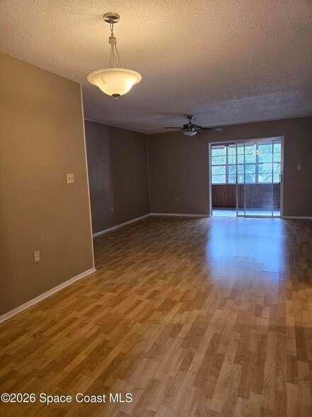 Building Photo - 3135 Shady Dell Ln