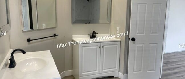 Building Photo - Nice Home For Rent