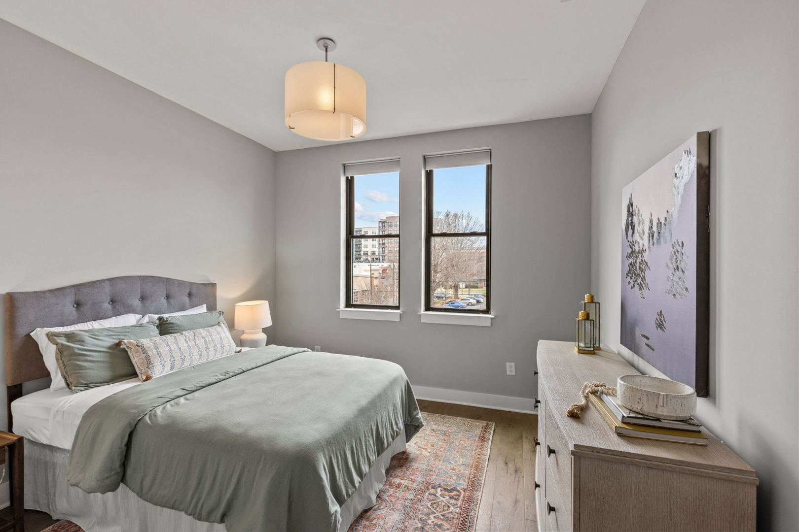 Building Photo - 2401 Euclid Ave