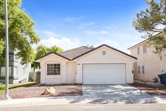 Primary Photo - 7508 Flat Rock St
