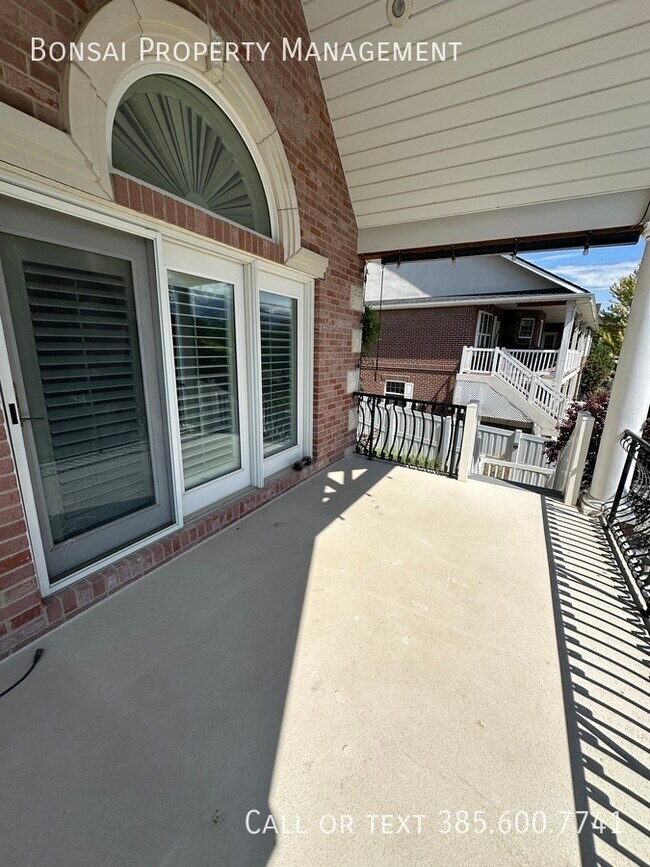 Building Photo - 11291 Palisade View Dr