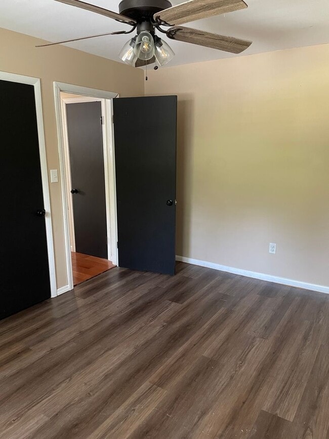 Building Photo - COMING SOON! 3 Bed 1 Bath in Shippensburg,...