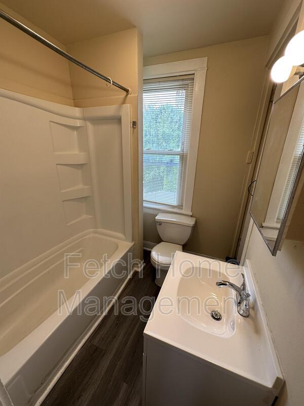 Building Photo - 326 Beaver St