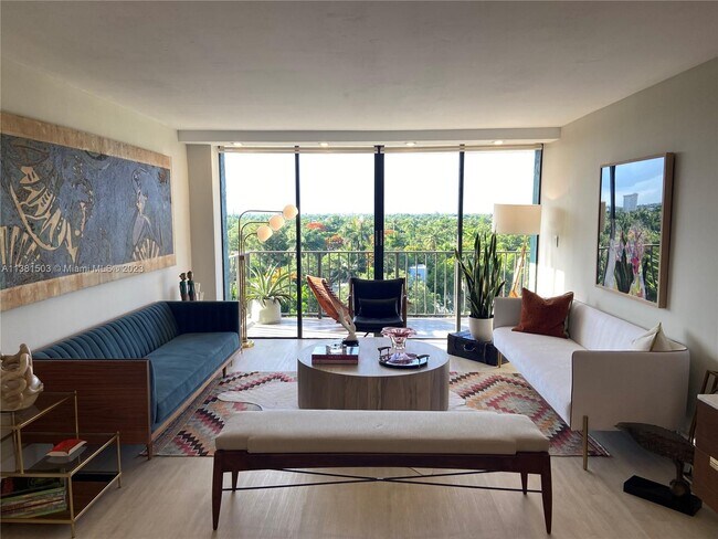 Building Photo - 780 NE 69th St